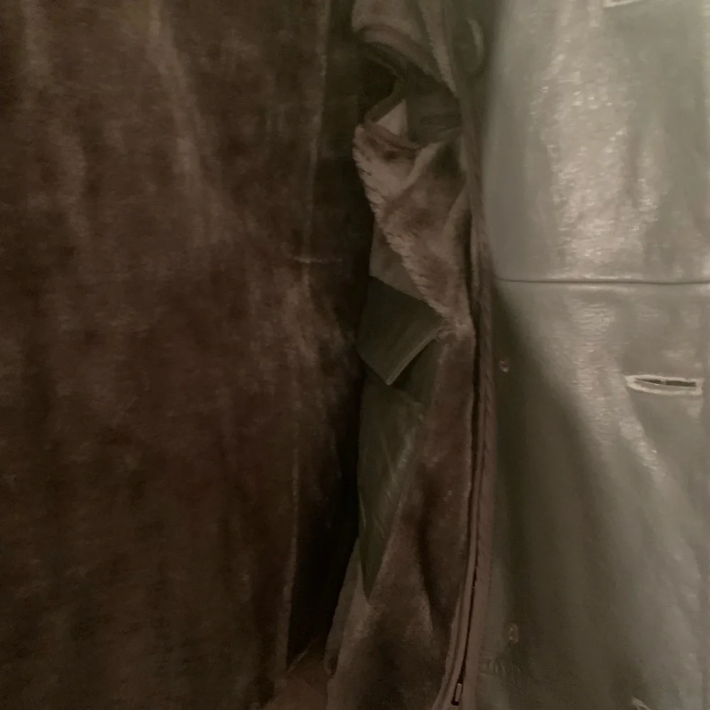 NINE EAST MALE GRAY LEATHER JACKET.